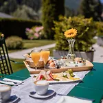Alpine Lejlighedshotel 4*