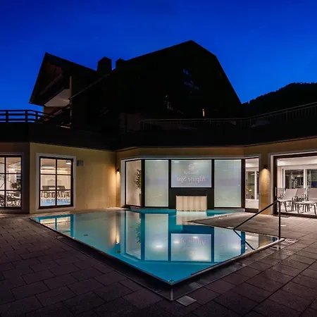 Lägenhetshotell Alpine 4*